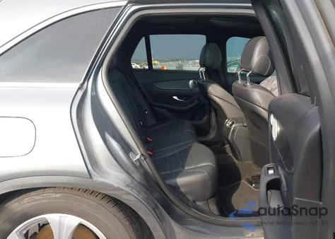 2018 Mercedes-Benz Glc 300 4Matic из США, поврежденный, VIN WDC0G4KB3JV038211